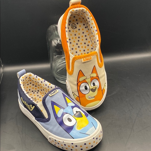 Bluey Other - Bluey and Bingo Size 10 girls Slip-On Shoes - Orange and Blue